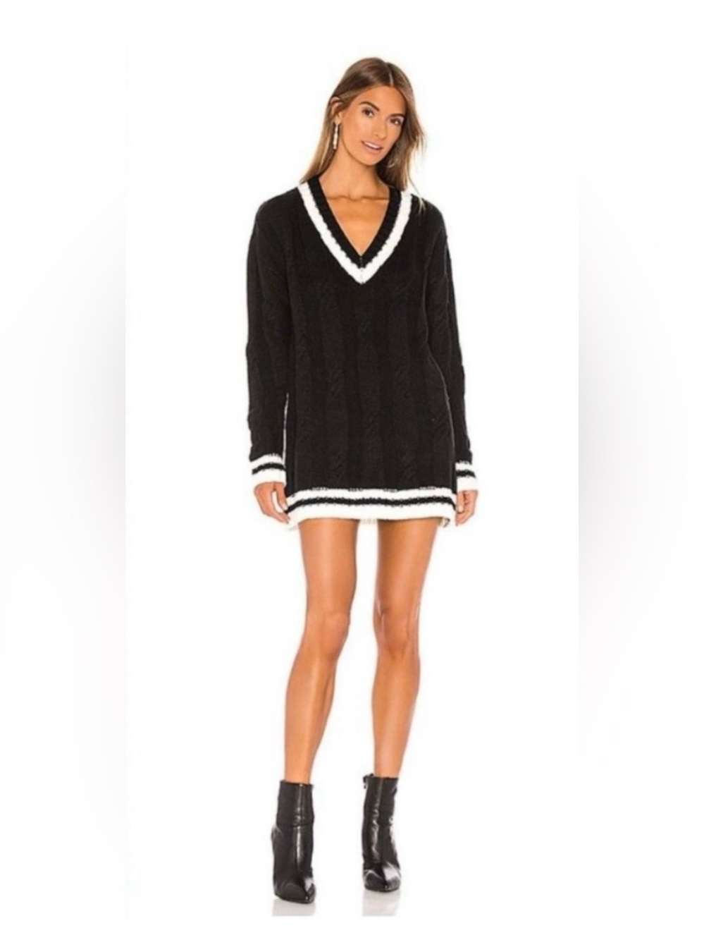 Superdown Sweater Dress Black & Cream V‑Neck Cable Knit Sweater - Size XS